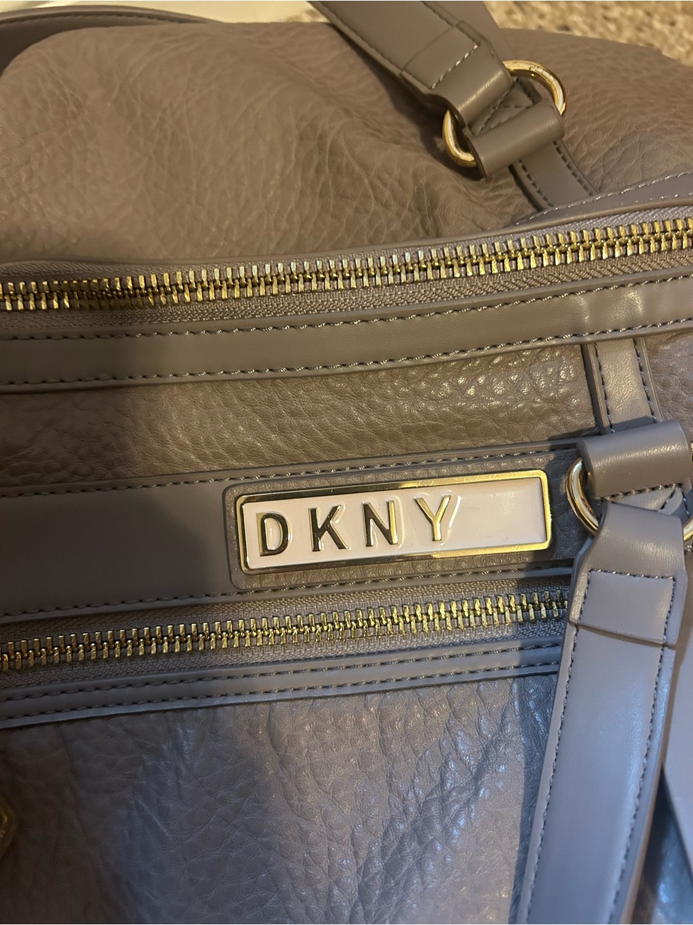 DKNY Rapture Weekender Bag - Picture 3 of 4
